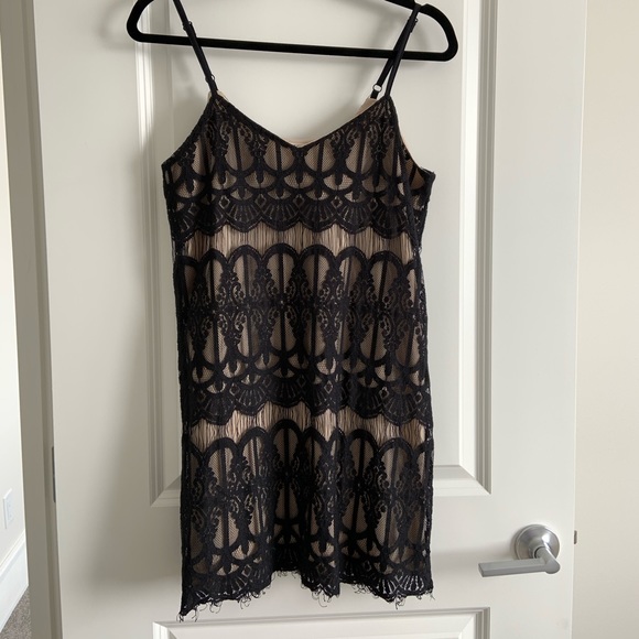 Dress - Picture 1 of 1